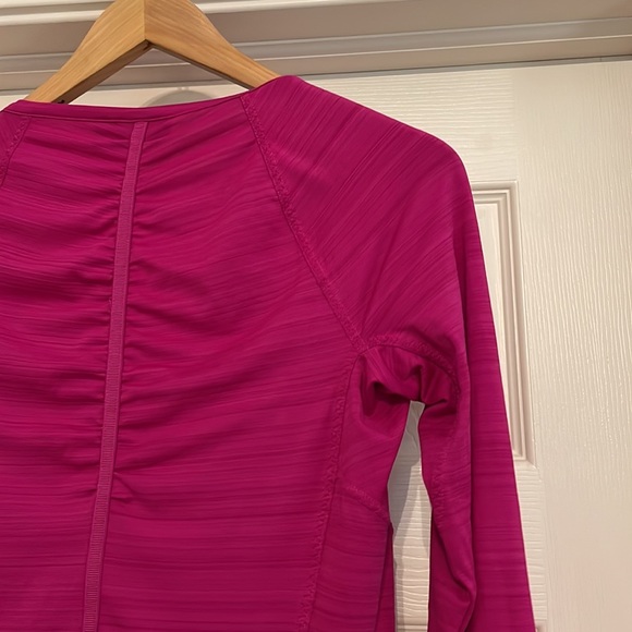 3/$15 Athleta running shirt - Picture 10 of 14